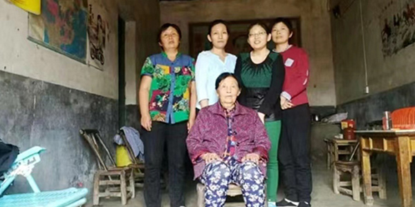 母親節，母恩三春暉，一生伴我行